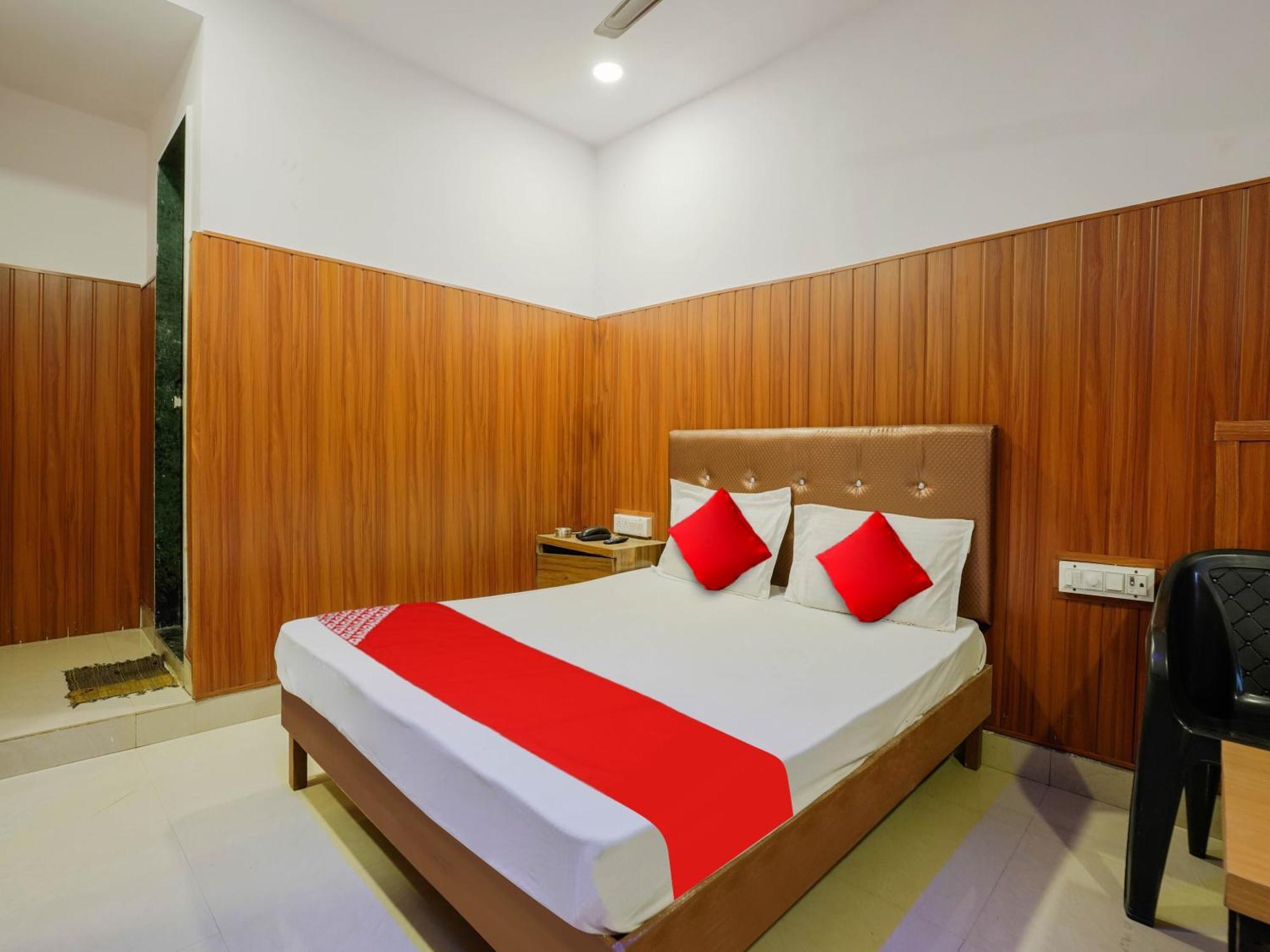 Hotel O Spotlight Тхане Екстер'єр фото