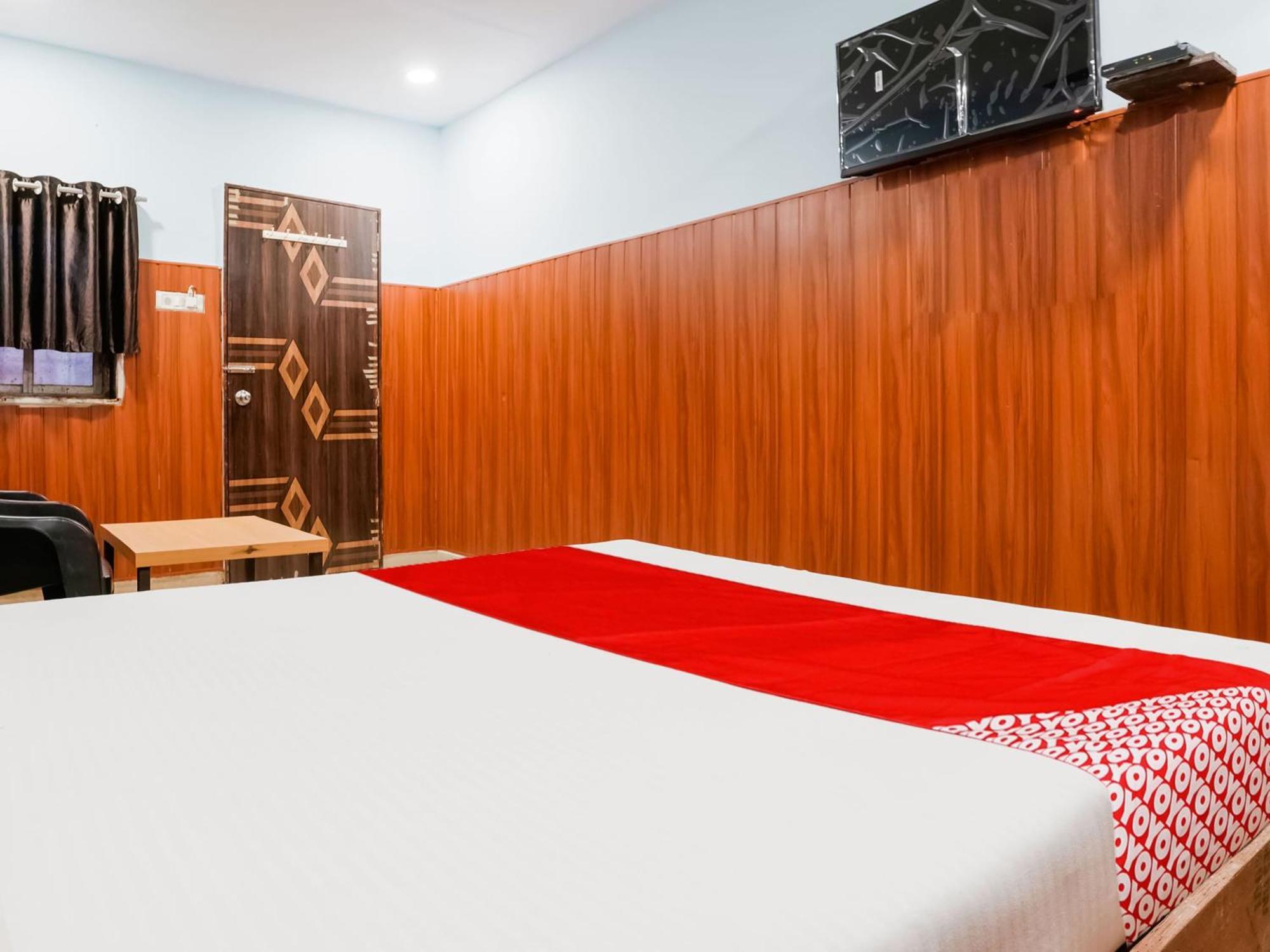 Hotel O Spotlight Тхане Екстер'єр фото