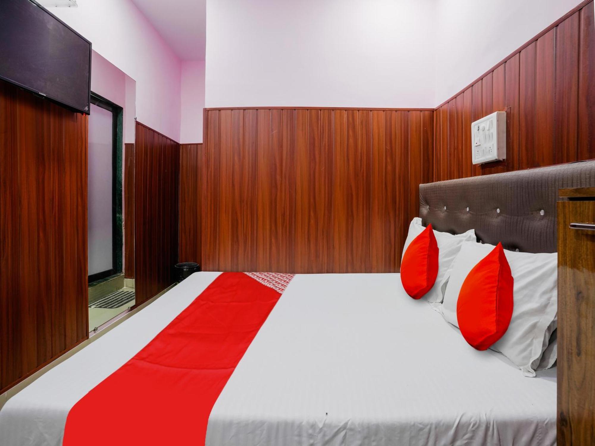 Hotel O Spotlight Тхане Екстер'єр фото