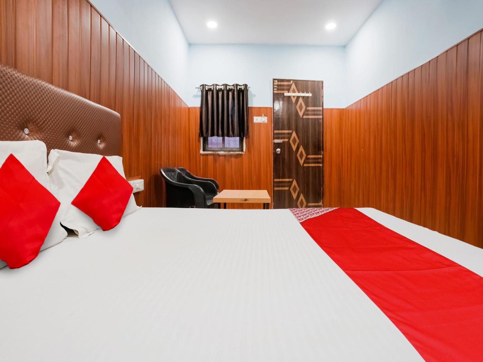 Hotel O Spotlight Тхане Екстер'єр фото