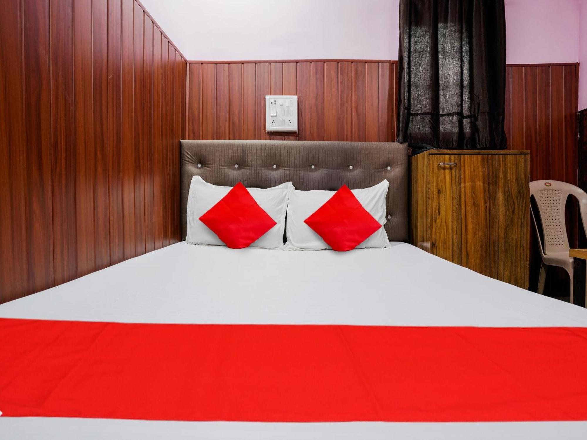 Hotel O Spotlight Тхане Екстер'єр фото